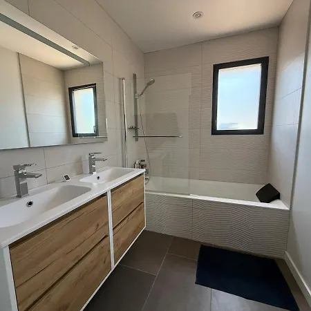 Avec Piscine & Jacuzzi Proche *